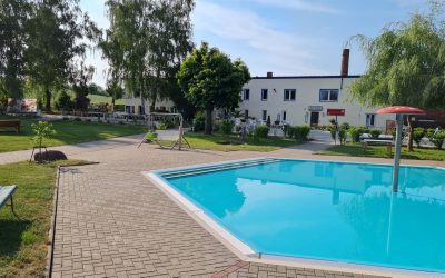 Schwimmbadfolien-Sanierung des Kinderbeckens und Schwimmerbeckens im Freibad Eilenstedt