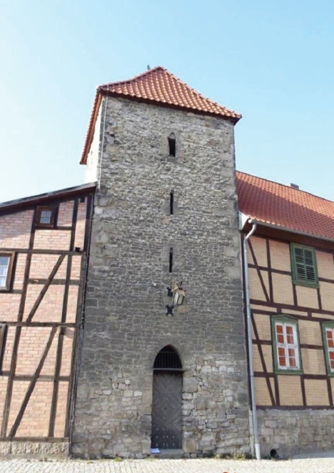 Sanierung des „Schachturms“ im Schachdorf Ströbeck